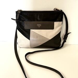 Fossil Patchwork Leather Crossbody Gently Used in  Black, Vanilla, Elephant, Tan